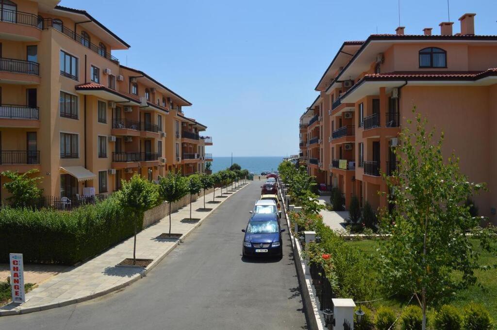Sunny Star Dreams Condo W Prime Location, Pool, Sea View Sveti Vlas Ngoại thất bức ảnh