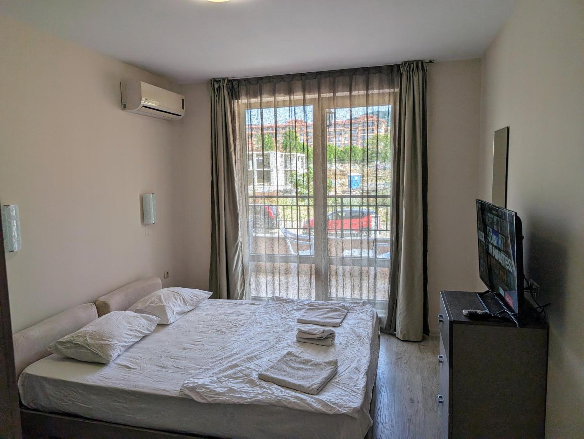 Sunny Star Dreams Condo W Prime Location, Pool, Sea View Sveti Vlas Ngoại thất bức ảnh